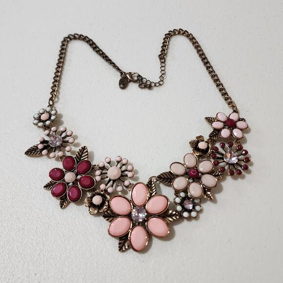 Charming Charlie Vintage Floral Enamel Statement Bib Necklace - Picture 4 of 9